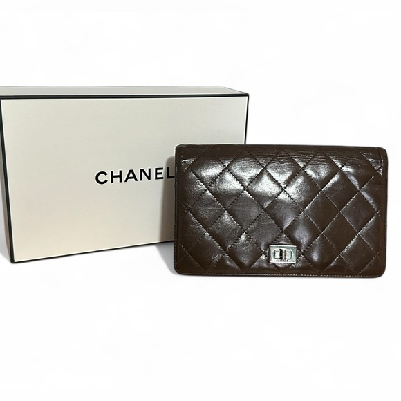 Authentic CHANEL Bifold Clutch Long Wallet Matelasse Leather Gunmetal Chain,Box - Picture 2 of 11
